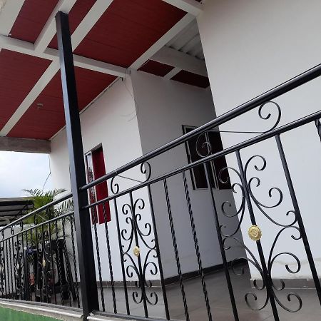 Apartaestudios El Jardin Кали Экстерьер фото