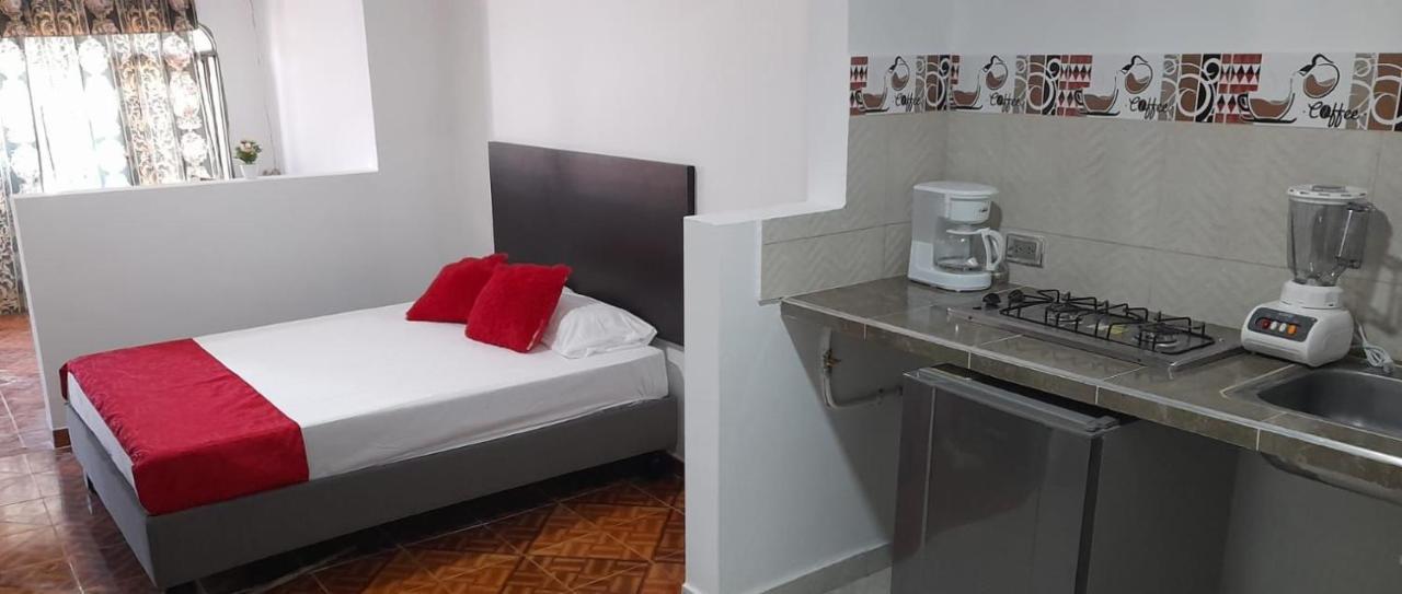 Apartaestudios El Jardin Кали Экстерьер фото
