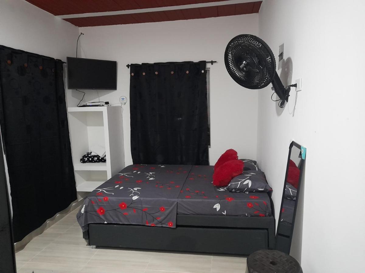 Apartaestudios El Jardin Кали Экстерьер фото